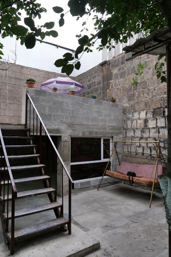Guest House Kumayri Gjoemri Buitenkant foto